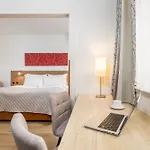 Zentral فندق وينر نويشتاد