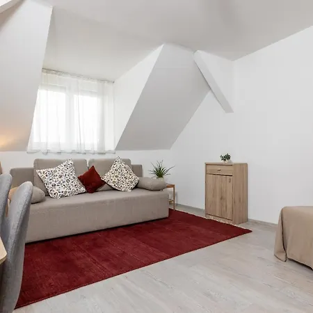 Zentral 3* Wiener Neustadt