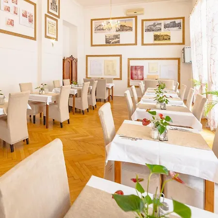 Zentral Hotel 3*