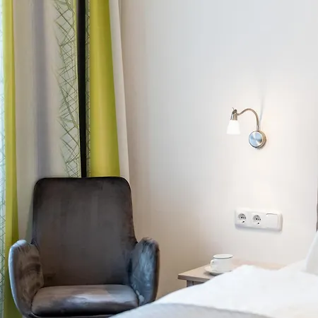 Zentral 3* Wiener Neustadt