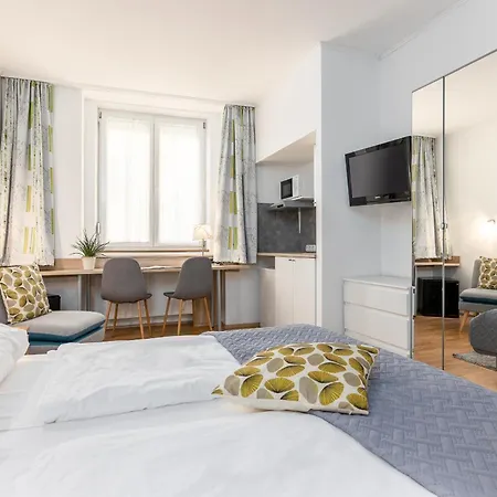 Hotel Zentral 3*
