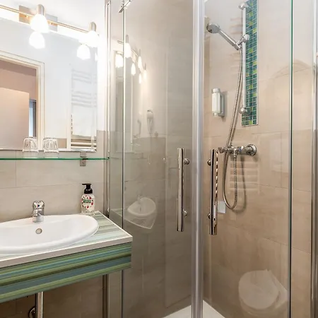 Hotel Zentral 3*