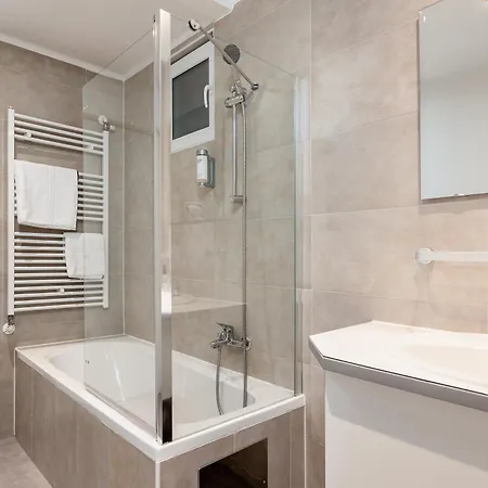 Zentral Hotel 3*