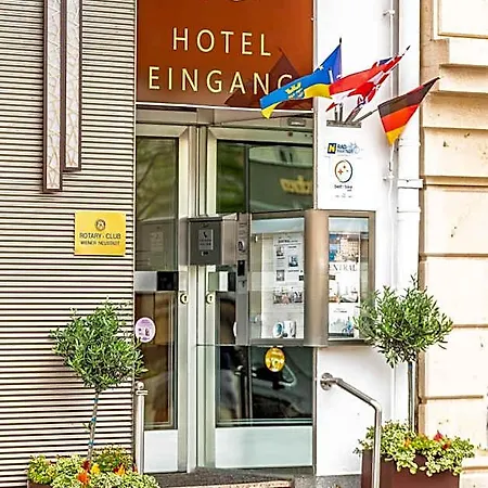 Zentral Hotel 3*